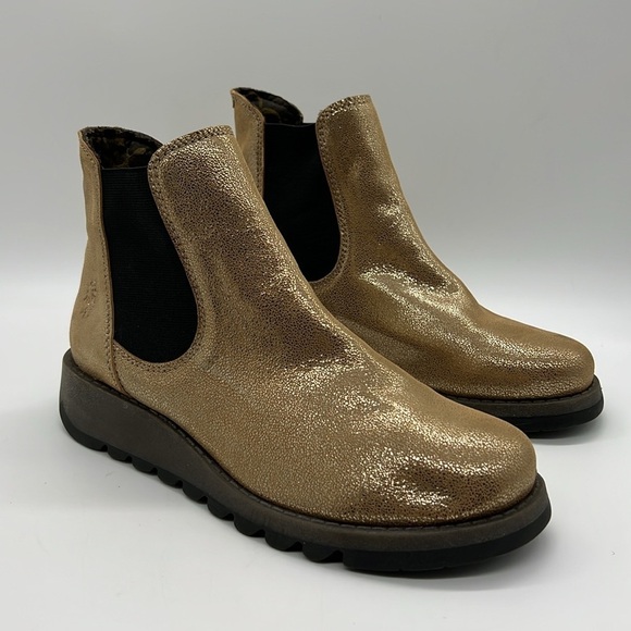 FLY LONDON WOMEN’S CHELSEAEA PULL ON LEATHER GOLD BOOTIE SIZE 39 - Picture 2 of 16